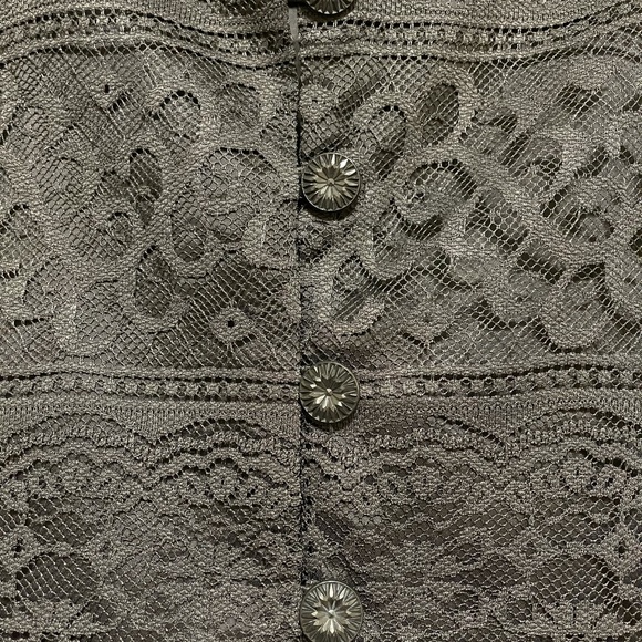 Lace top - Picture 4 of 5